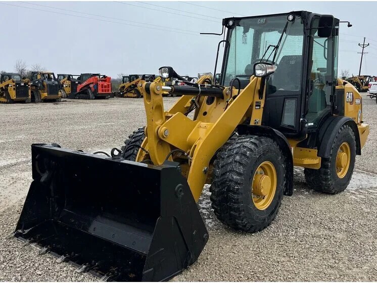 2022 Caterpillar 906M wheel loader